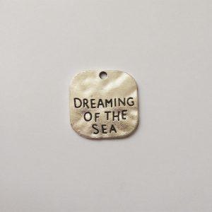 Fém függő ezüst színű tengerpart tenger dreaming of the sea strand charm nyaralás utazás fityegő