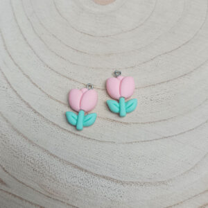 tulipán charm kulcstartó