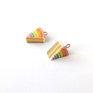 torta színes szivárvány süti étel csoki charm kulcstartó édesség